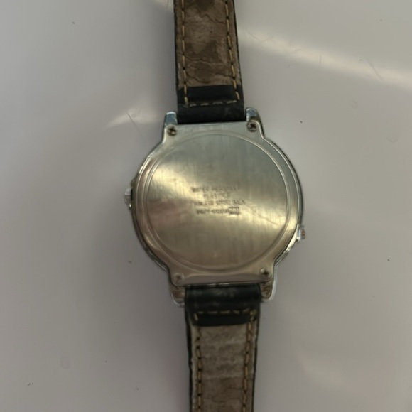 Musical Lorus Mickey Mouse World Flag Watch - Picture 3 of 5